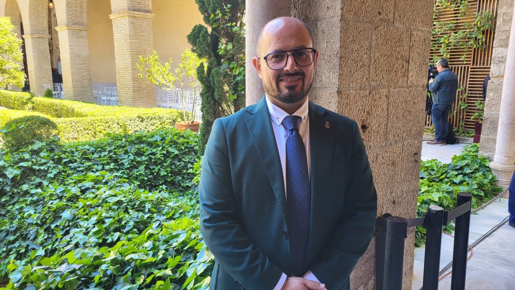 Alberto Izquierdo reivindica “la singularidad de nuestra Comunidad” frente a los que “no se creen Aragón”