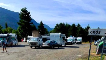 El PAR de Biescas critica la inacción municipal ante la proliferación incontrolada de áreas de acampada de furgonetas y autocaravanas