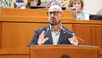 Izquierdo: “El retorno de los bienes de Sijena no es un conflicto político, como dice el ministro Urtasun, Cataluña robó a Aragón y está demostrado en una sentencia”