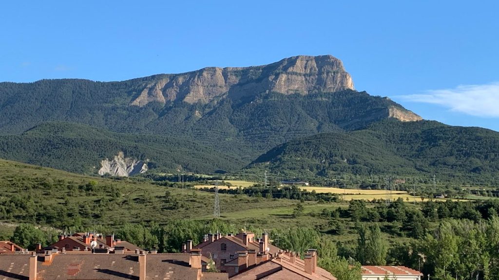 El PAR apuesta por diversificar la economía en Jaca, captando proyectos empresariales e invirtiendo en infraestructuras hidráulicas