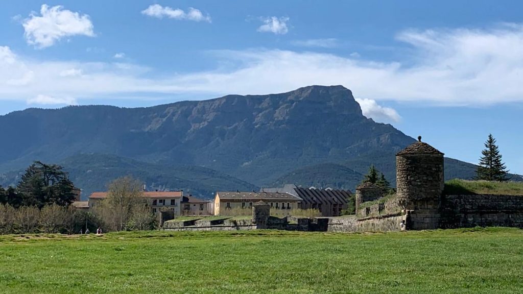 El PAR de Jaca y Jacetania reafirma su oposición al proyecto de Oroel Park y refuerza sus criterios de futuro para la ciudad y la comarca